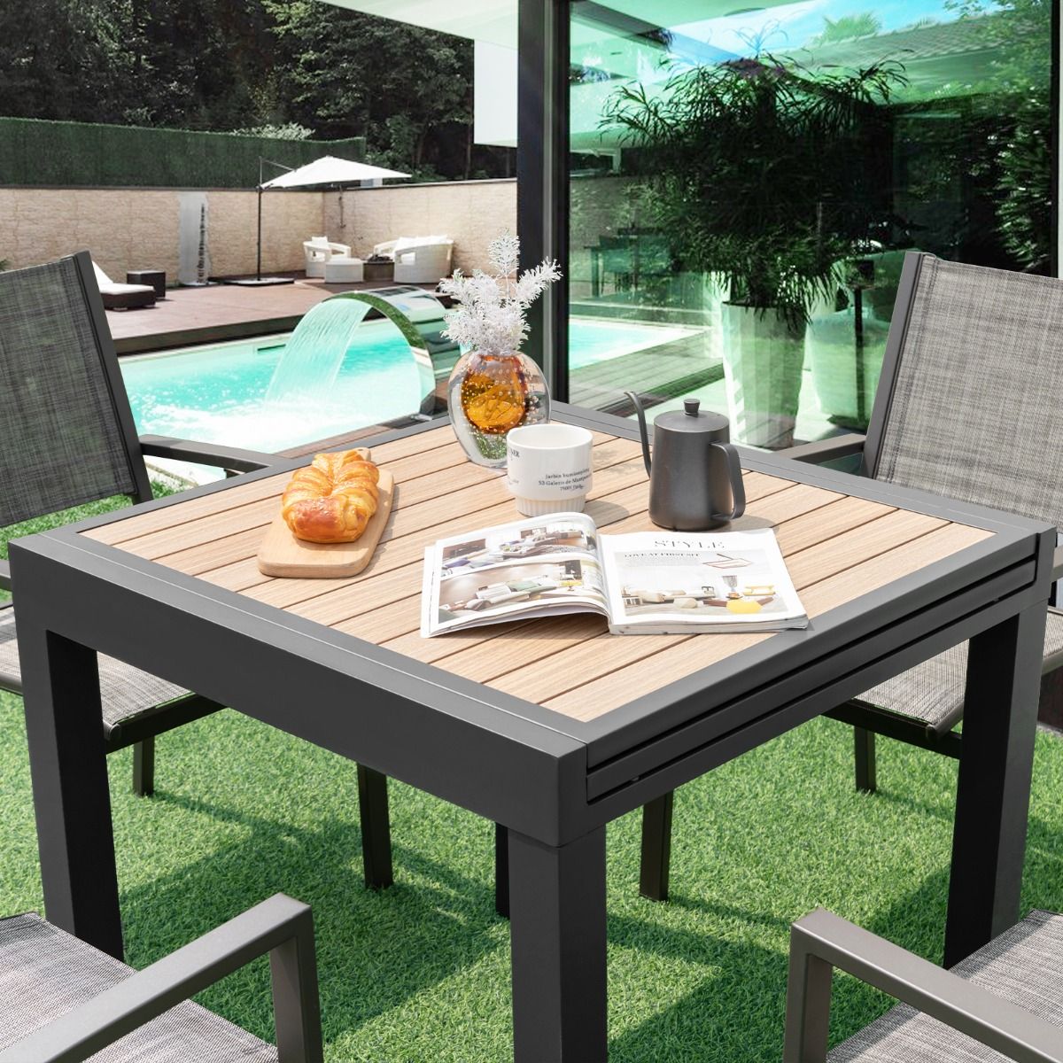 Extendable Aluminum Garden Table Adjustable from 80 to 160 CM Rectangular Outdoor Dining Table for 4-6 People Natural -